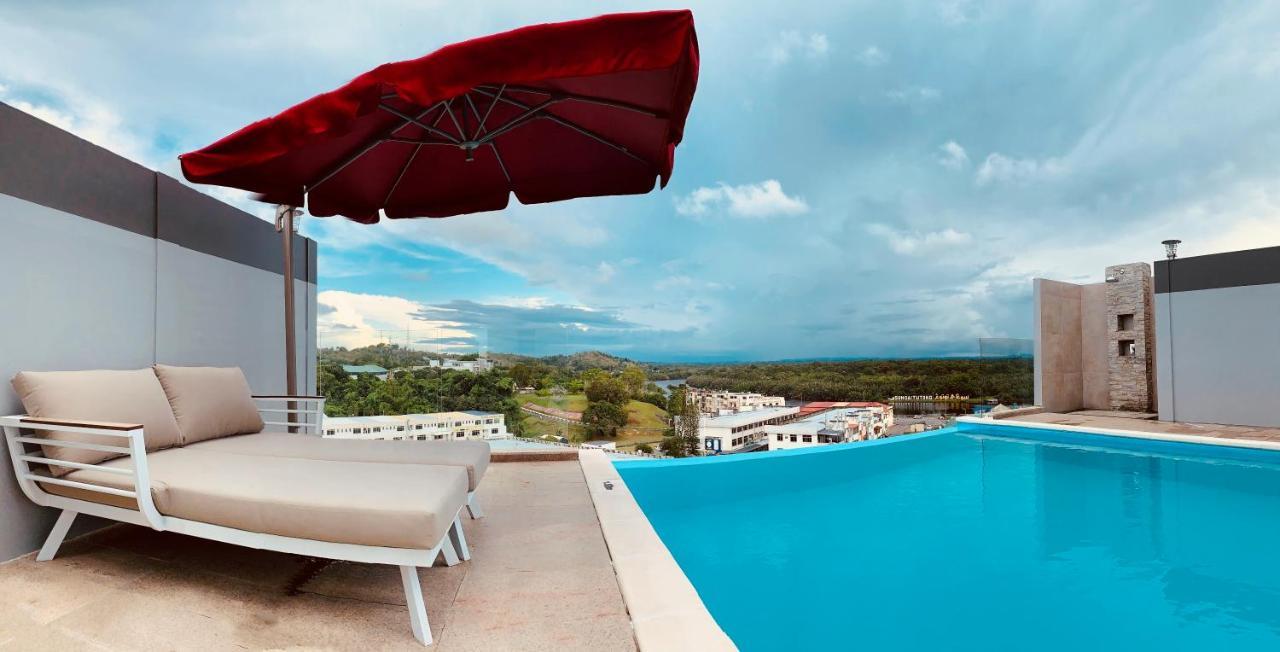 The Lanes Hotel Tutong Buitenkant foto