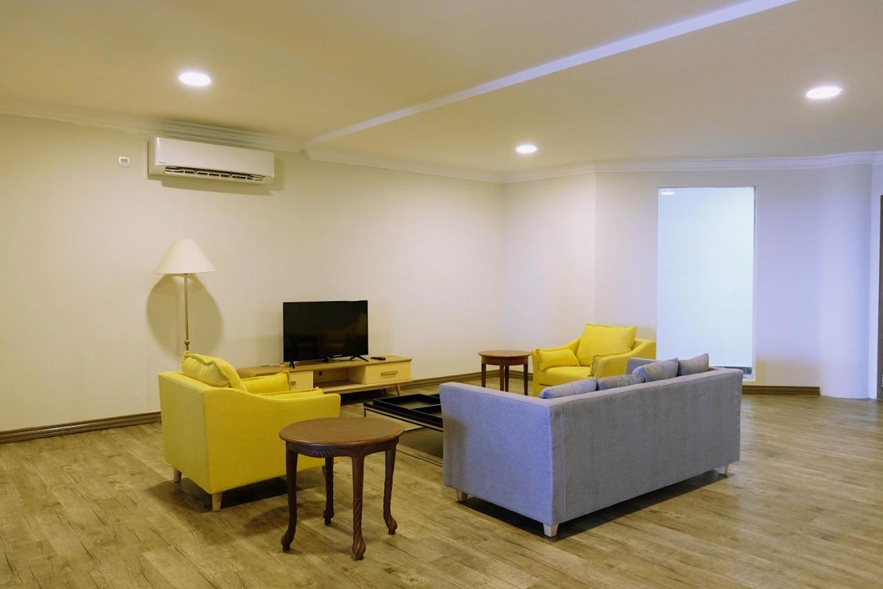 The Lanes Hotel Tutong Buitenkant foto