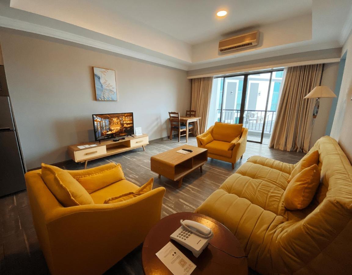 The Lanes Hotel Tutong Buitenkant foto